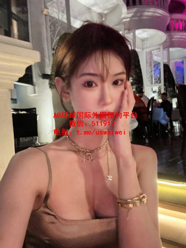 品牌内衣模特Xylen