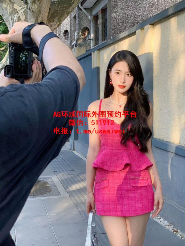 服装拍摄模特利若