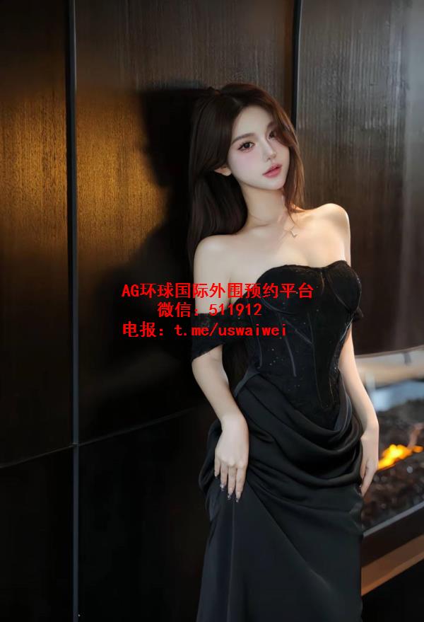 性感系网红Sarel