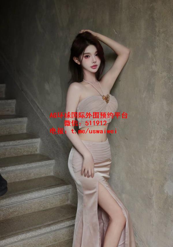 性感系网红Sarel