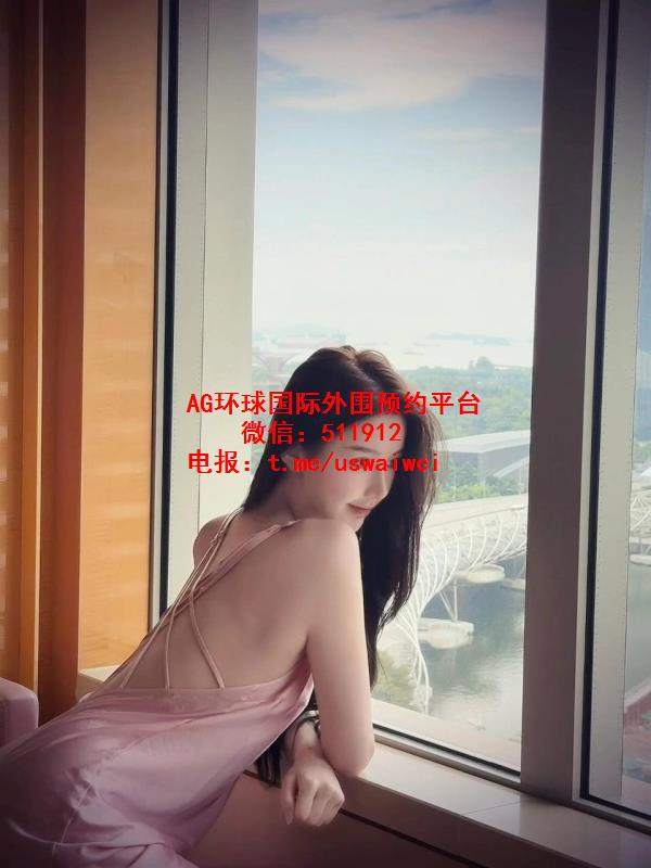 高颜值人气博主菁菁