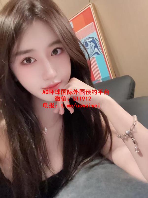 线条紧实身材诺茜