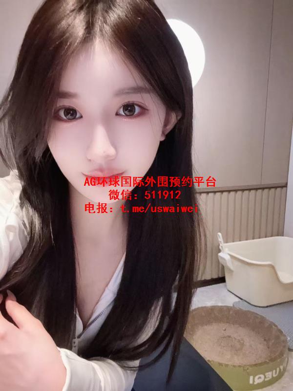 线条紧实身材诺茜