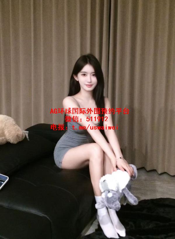 线条紧实身材诺茜