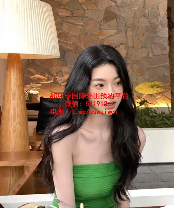 活泼粘人艺校生蜜桃