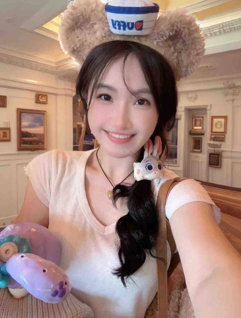 元气运动美女Morla