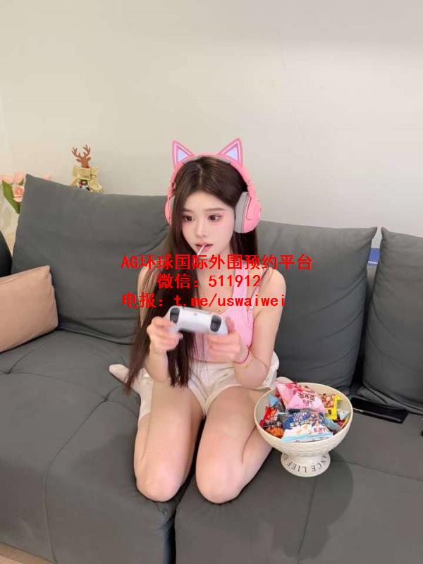 安静小奶猫Tovin