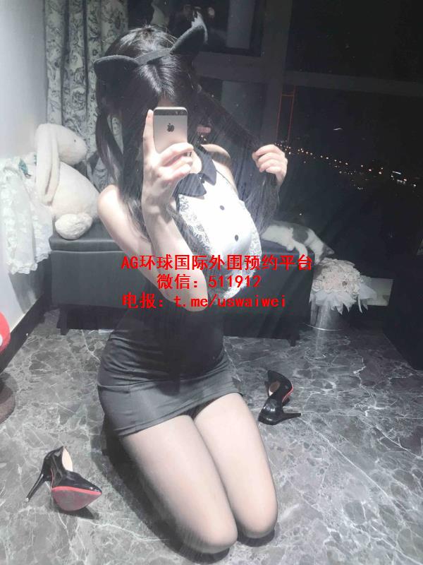 白虎萝莉脸露西