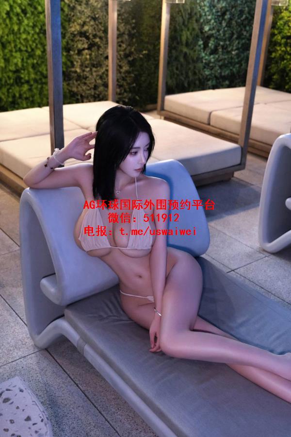 白大大巨乳尤物Selin