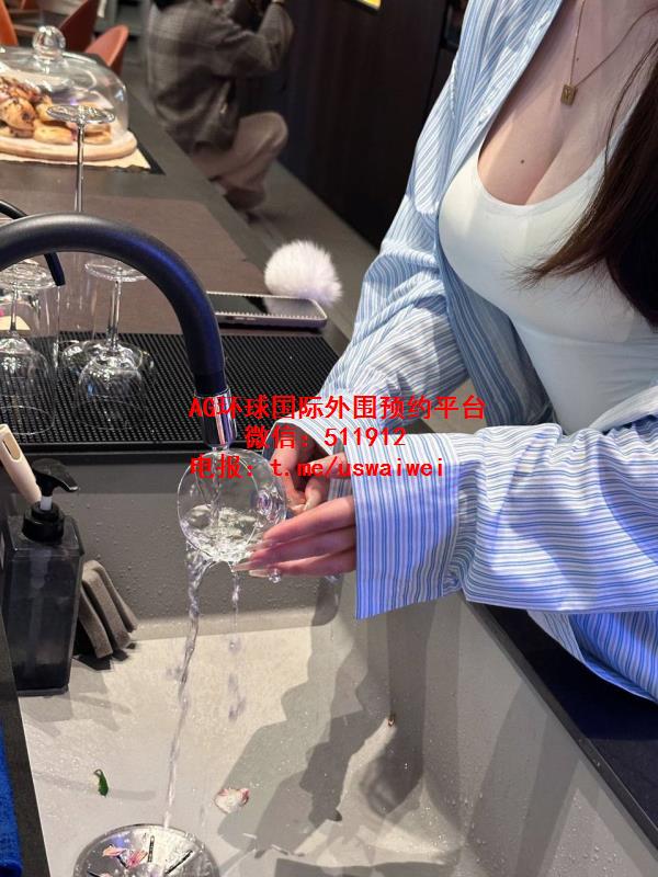 新闻系大胸妹妹若宁