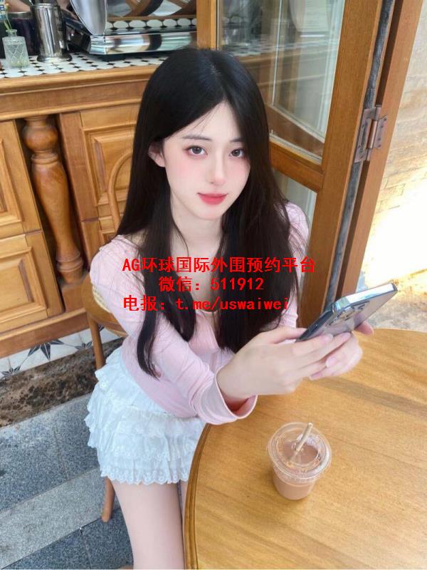 体态轻盈妹妹向恩