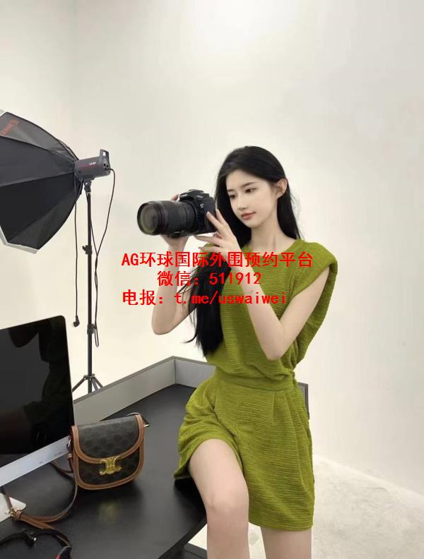 美女摄影师Corin