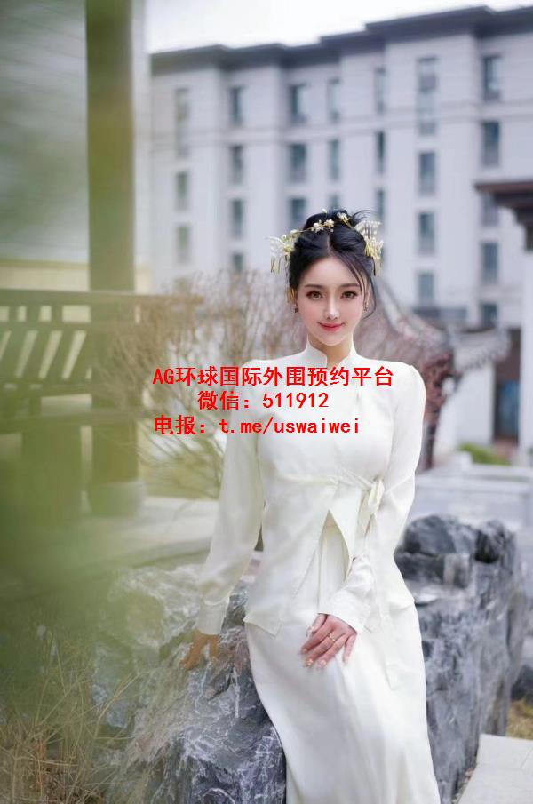 影视专业毕业生向宁