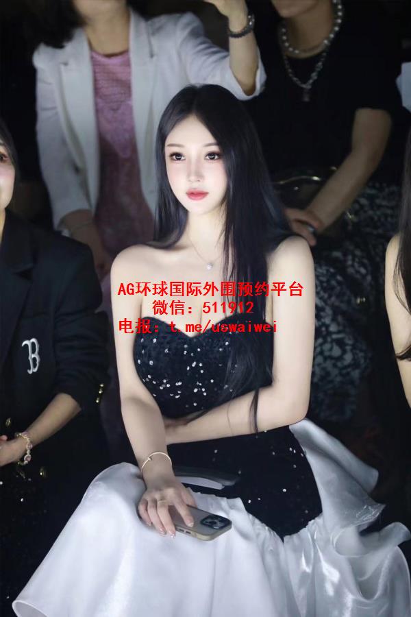 高挑气场车模星安