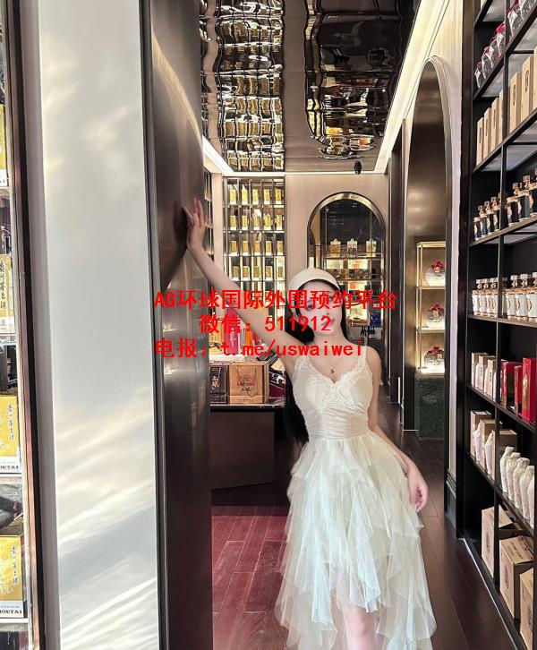 极品商业模特Loris