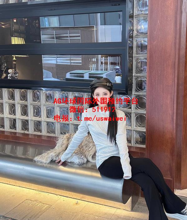 极品商业模特Loris