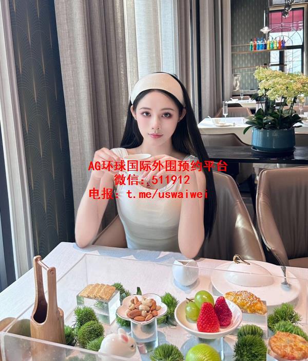 极品商业模特Loris