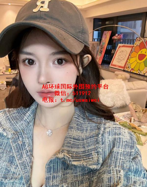 贝雷帽女友Xenia