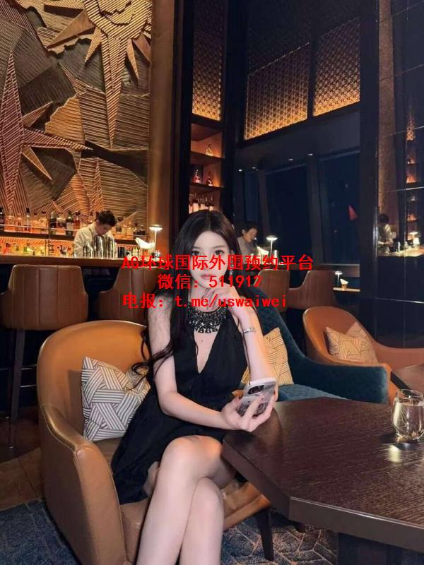 完美花瓶身Delia