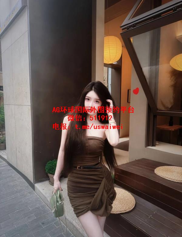 时尚杂志合作模特艺森