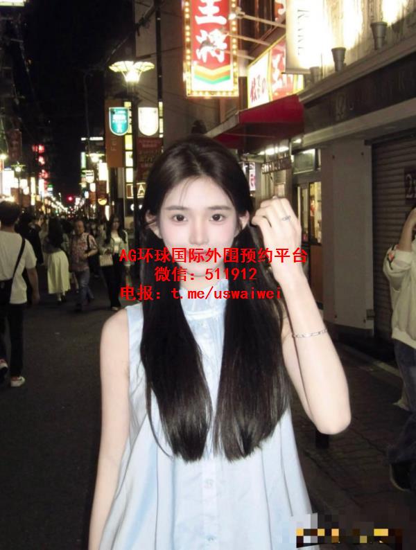 清爽素颜美女知予