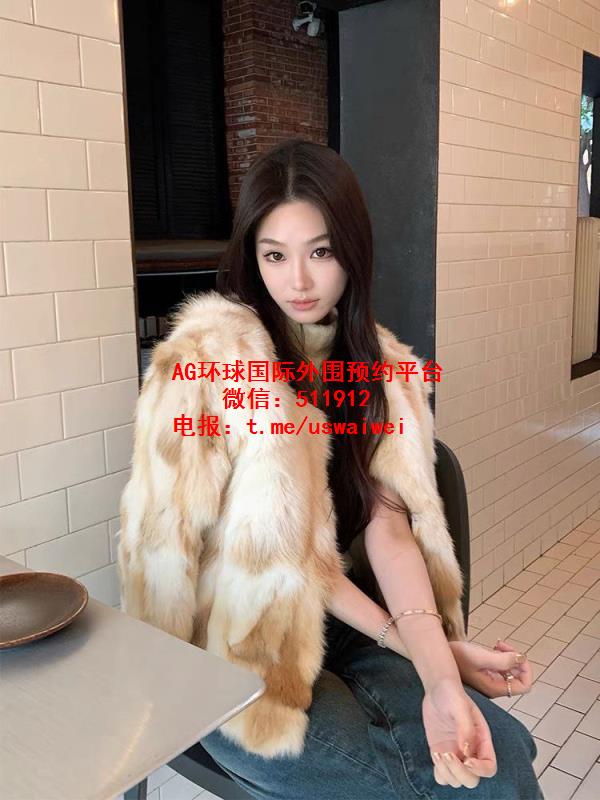 高挑气质模特软馨