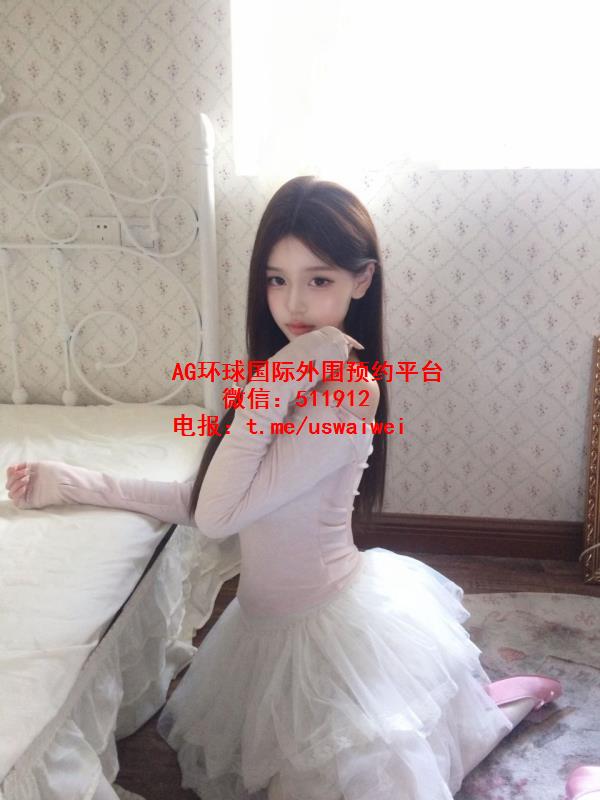 时尚网红博主莯馨