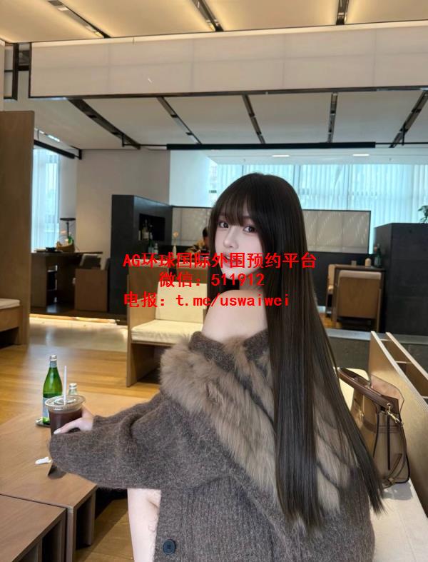 身形气质俱佳模特莯恩