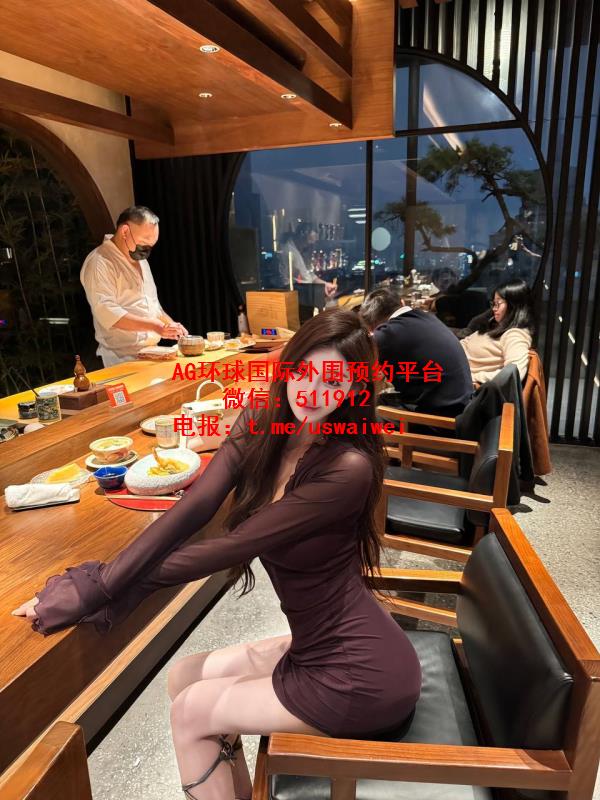 多才多艺女主播Phoebe