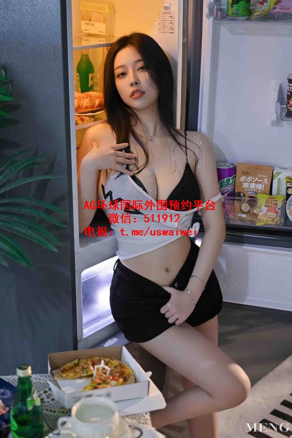 魔鬼身材内衣模特温霞