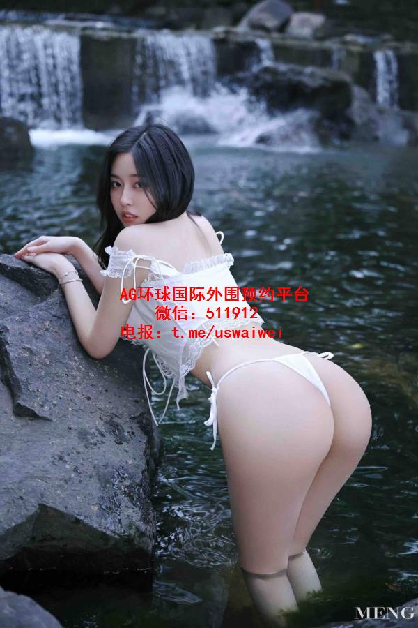 魔鬼身材内衣模特温霞