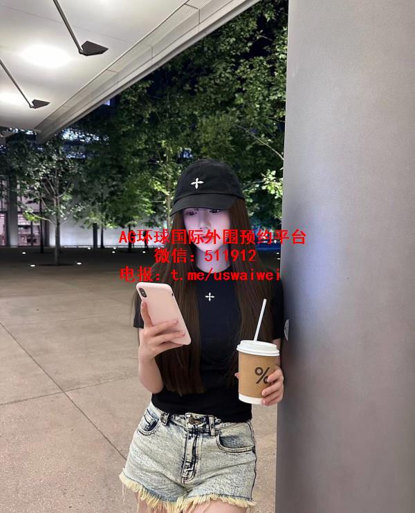 俏皮可爱软妹Monica