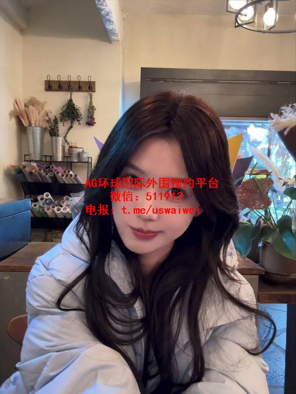 笑容甜美治愈珞恩
