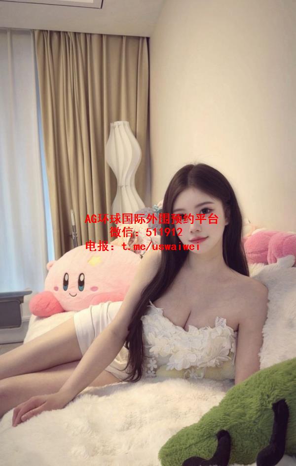 饱满傲人身材Janice