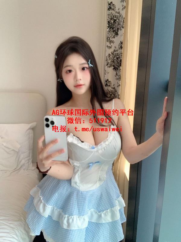 童颜巨乳小女仆Corinne
