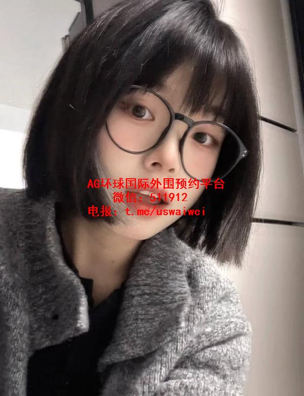 元气短发女孩瑾熙