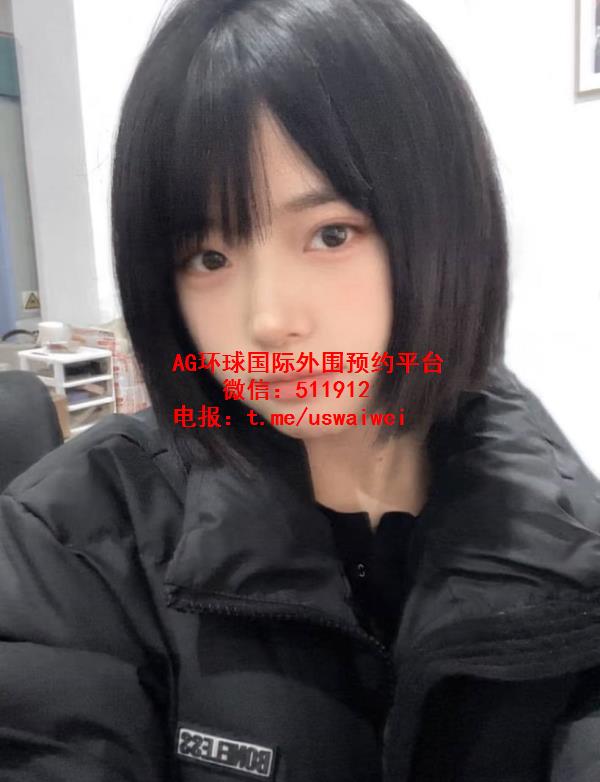 元气短发女孩瑾熙