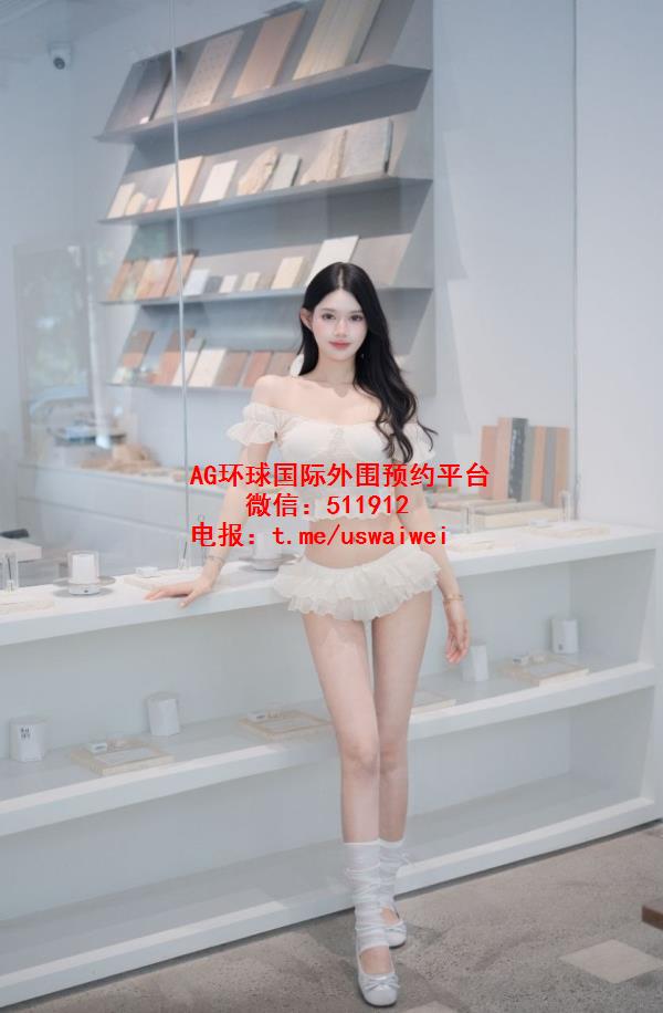 广告模特Noeline