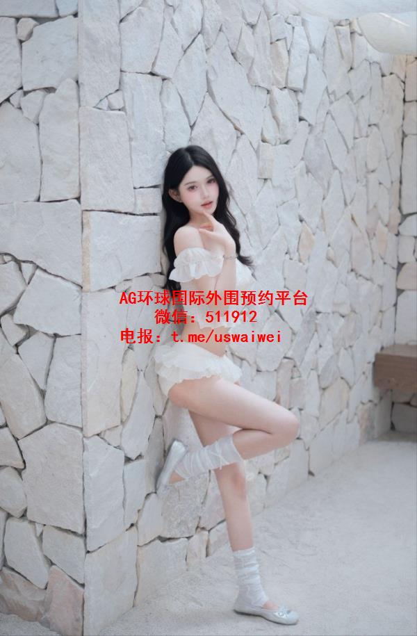 广告模特Noeline