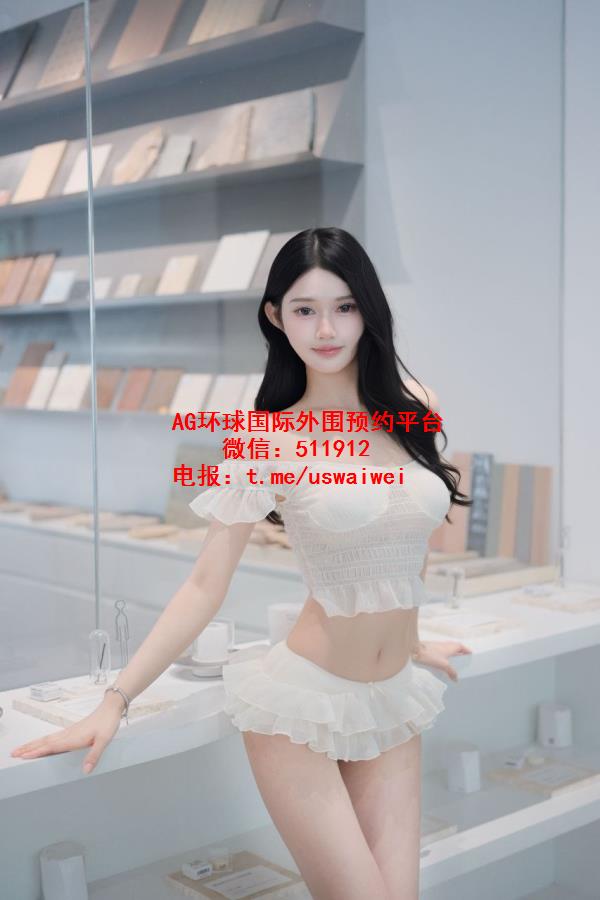 广告模特Noeline