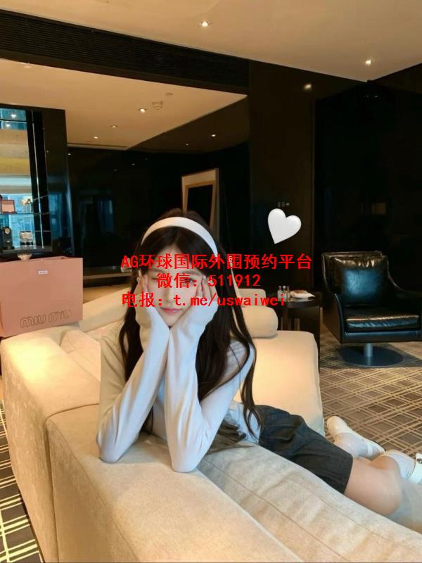 甜美气质模特Caroline