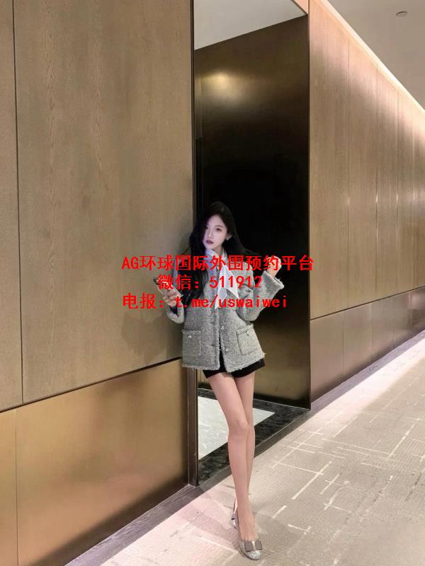 清冷年轻女孩柔安