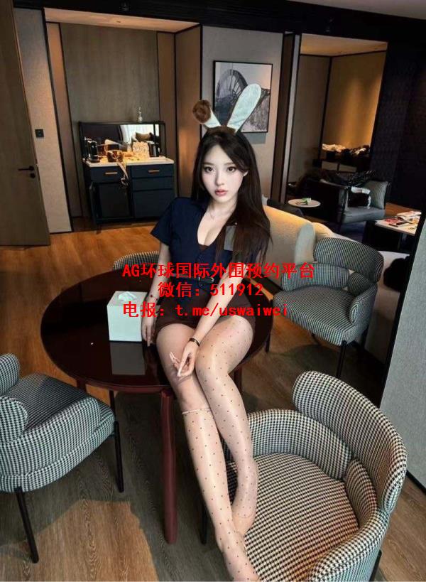 巨灯肥臀小姐姐Andrea