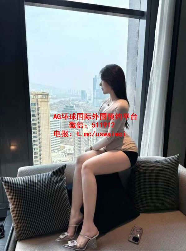 巨灯肥臀小姐姐Andrea