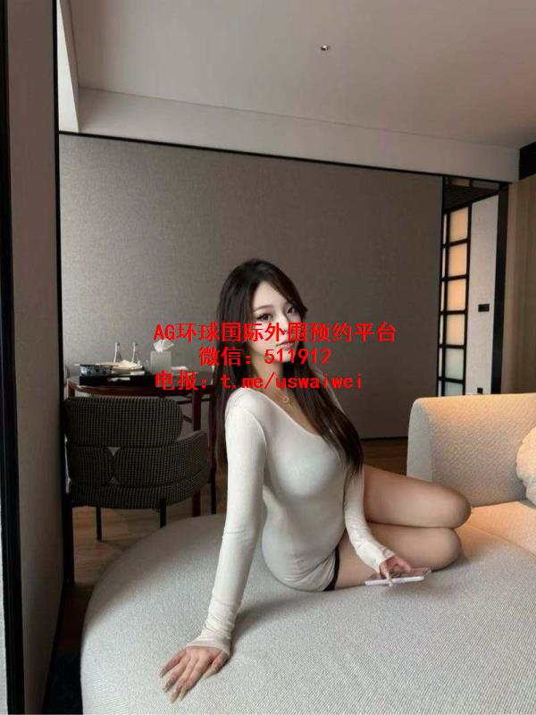 巨灯肥臀小姐姐Andrea