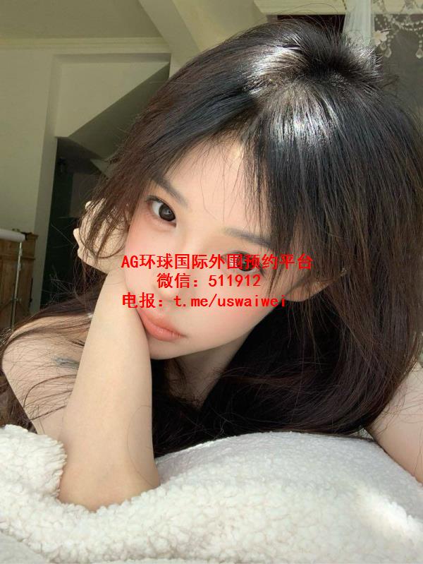 清爽素颜美女忆彤