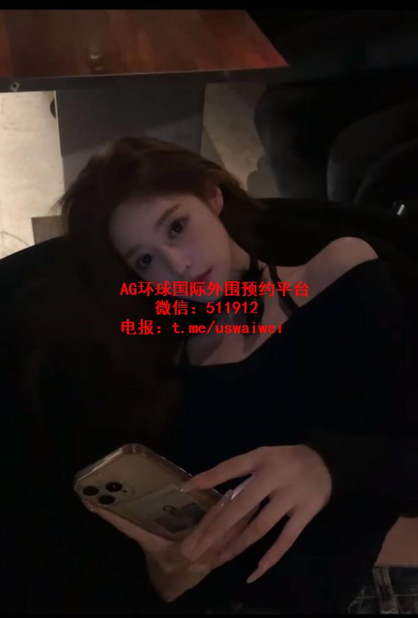 公司签约艺人Sylvia