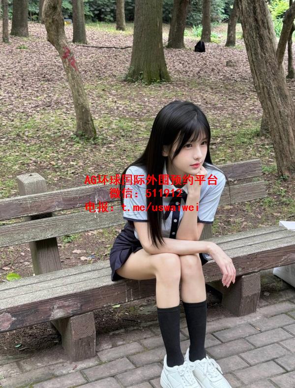 满满邻家女友感小希