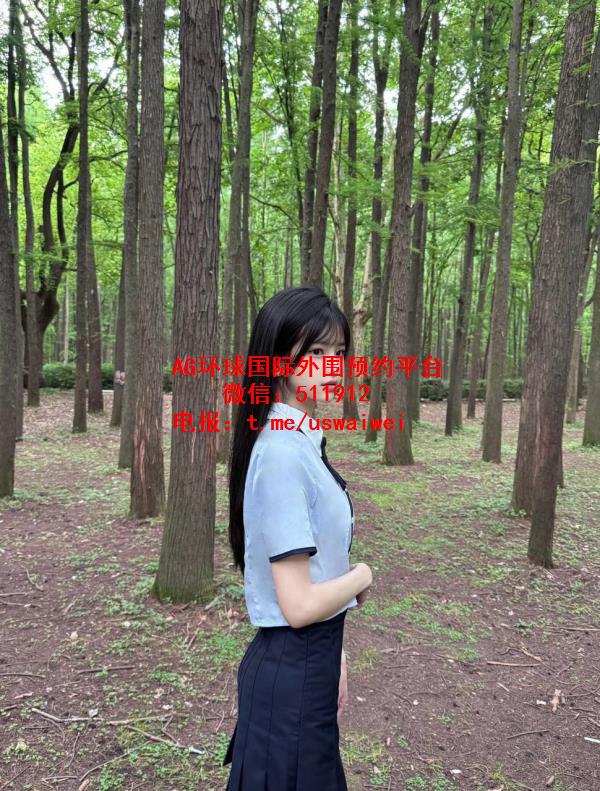 满满邻家女友感小希