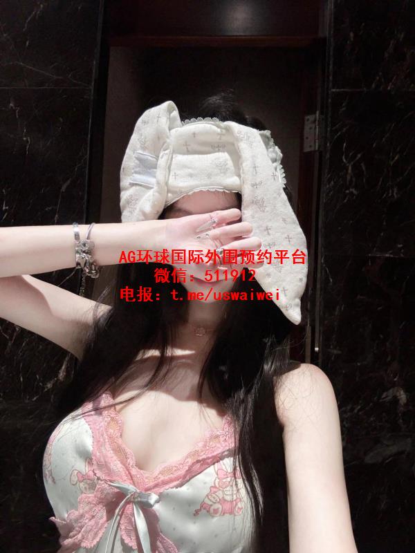 TikTok短视频网红伊夏